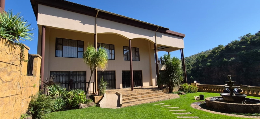 11 Bedroom Property for Sale in Groot Marico North West